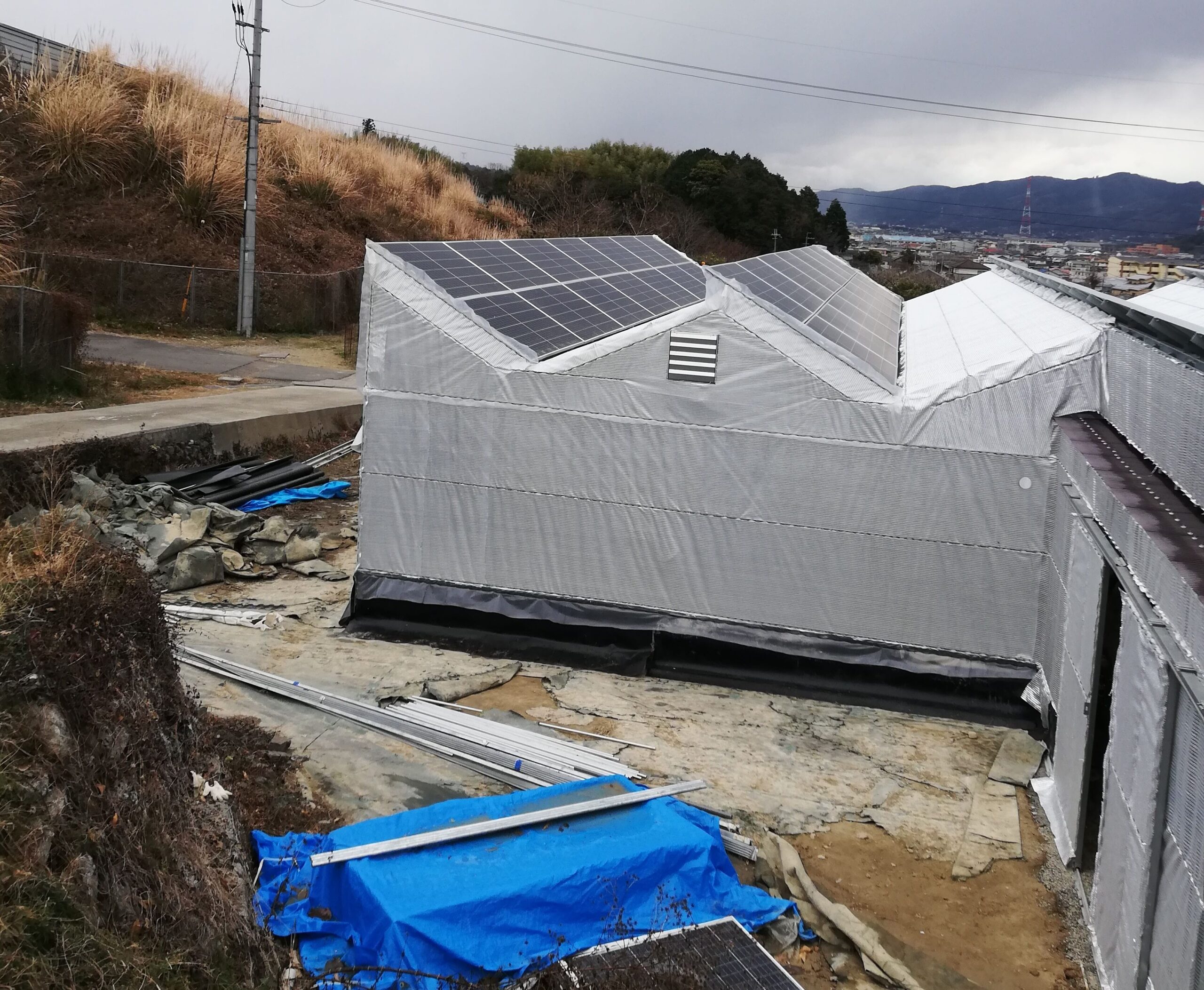 和歌山県かつらぎ町ソーラーハウス設置完了！