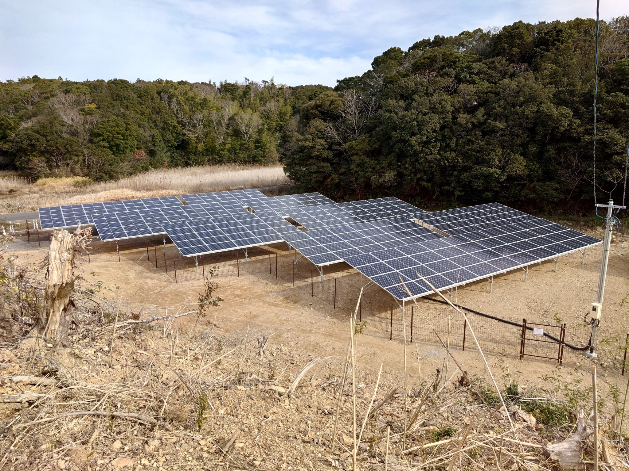 三重県志摩市 野立て発電所完成！